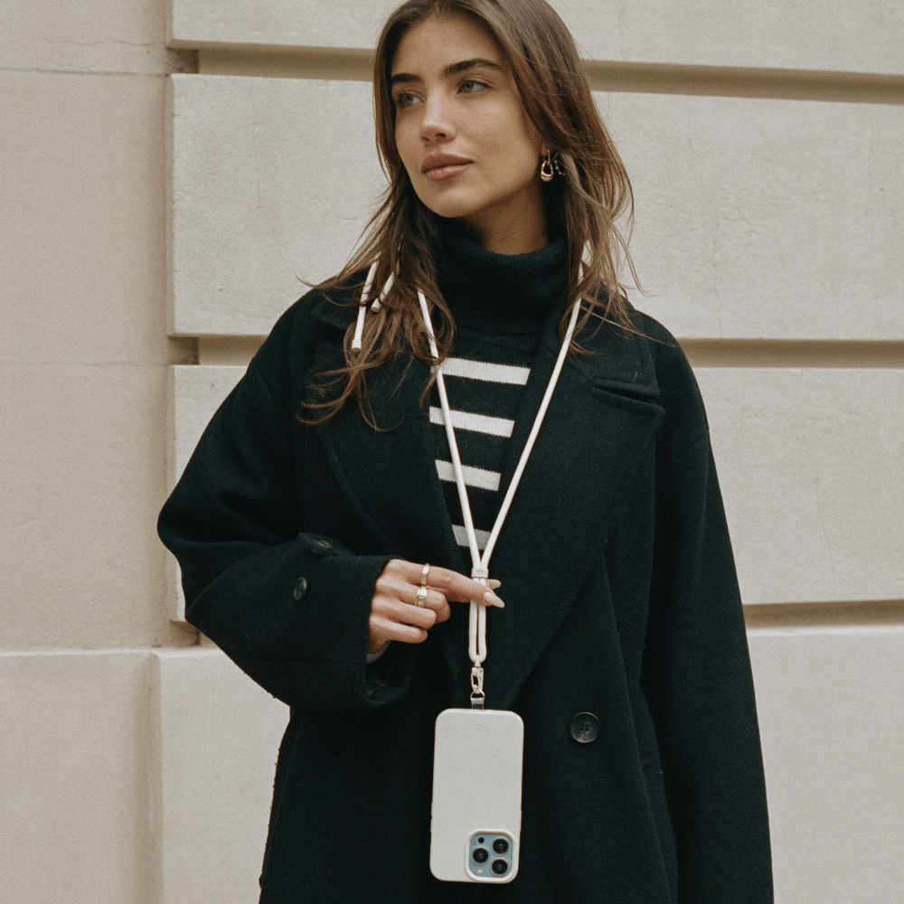 Cordinha Universal para celular | Creme - Cases Papaya