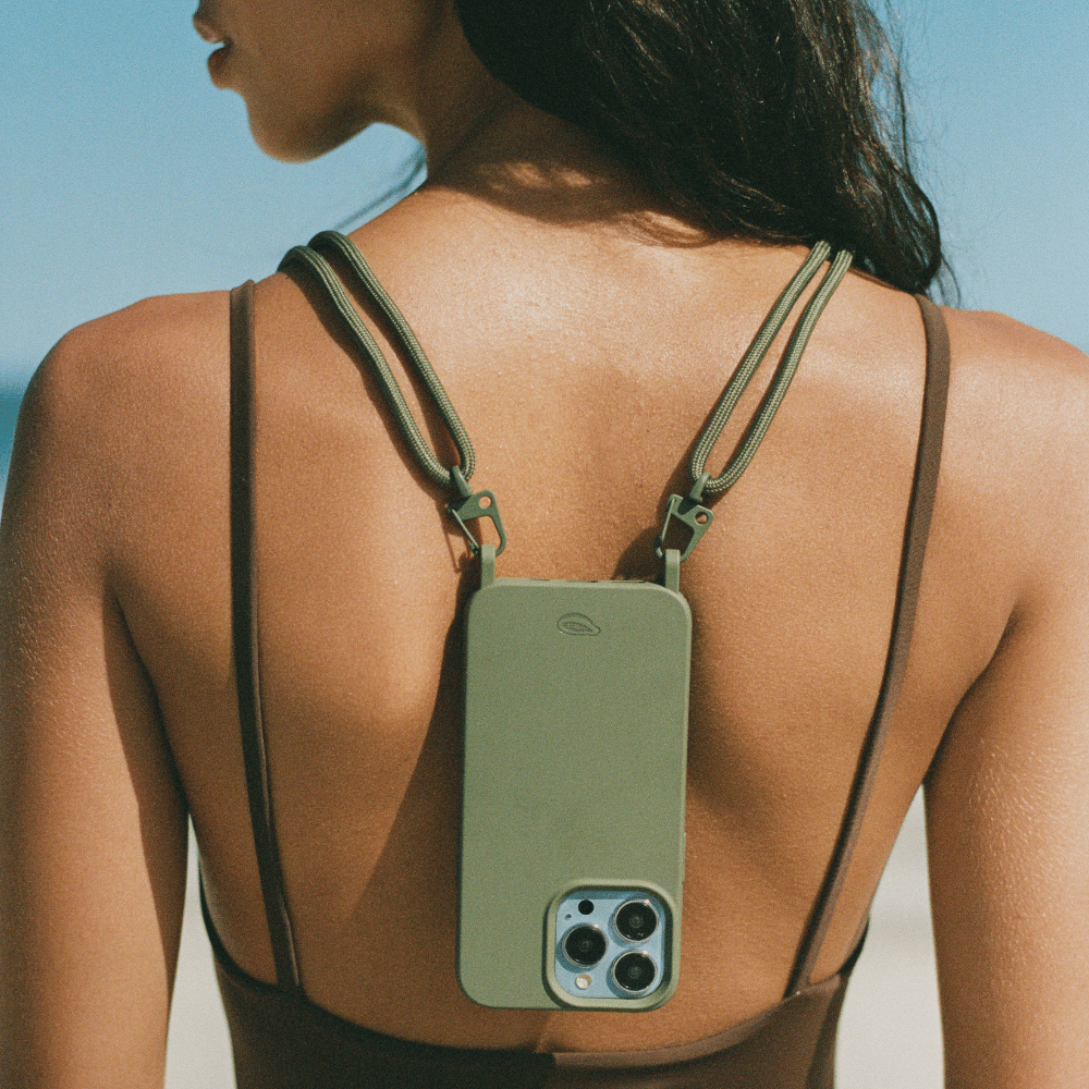 Capa celular com Cordão - Nora | Verde Musgo - Cases Papaya