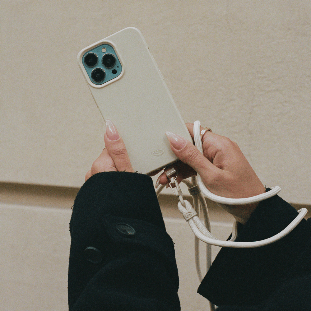 Cordinha Universal para celular | Creme - Cases Papaya