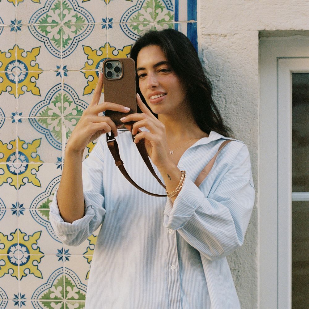 Aurora | Mocha Mousse